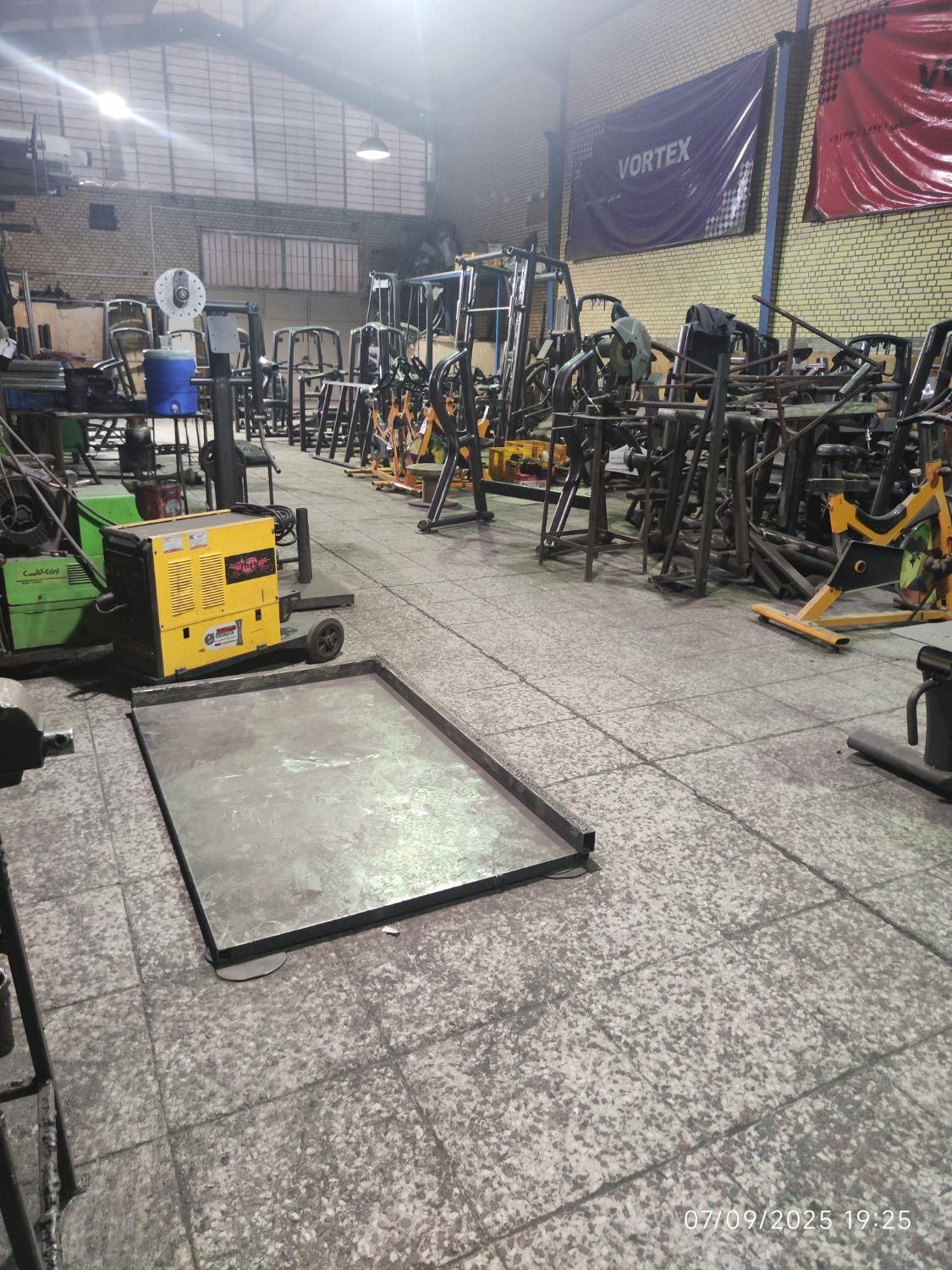 استخدام جوشکار Co2 نیمه ماهر|استخدام صنعتی، فنی، مهندسی|اصفهان, رسالت|دیوار