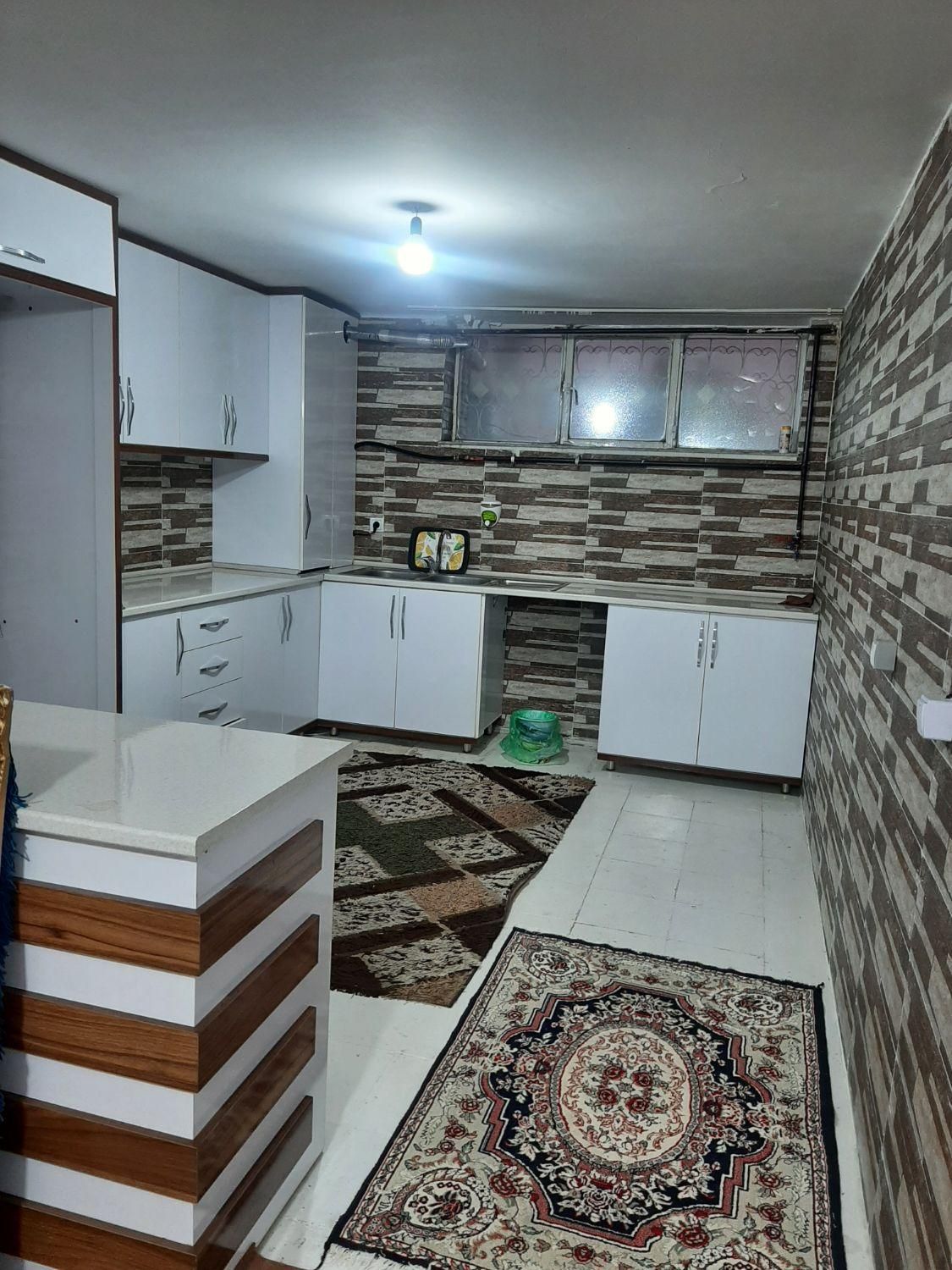 اجاره سوییت سویت پارکینگ دار ویلایی|اجارهٔ کوتاه‌مدت آپارتمان و سوئیت|سنندج, |دیوار