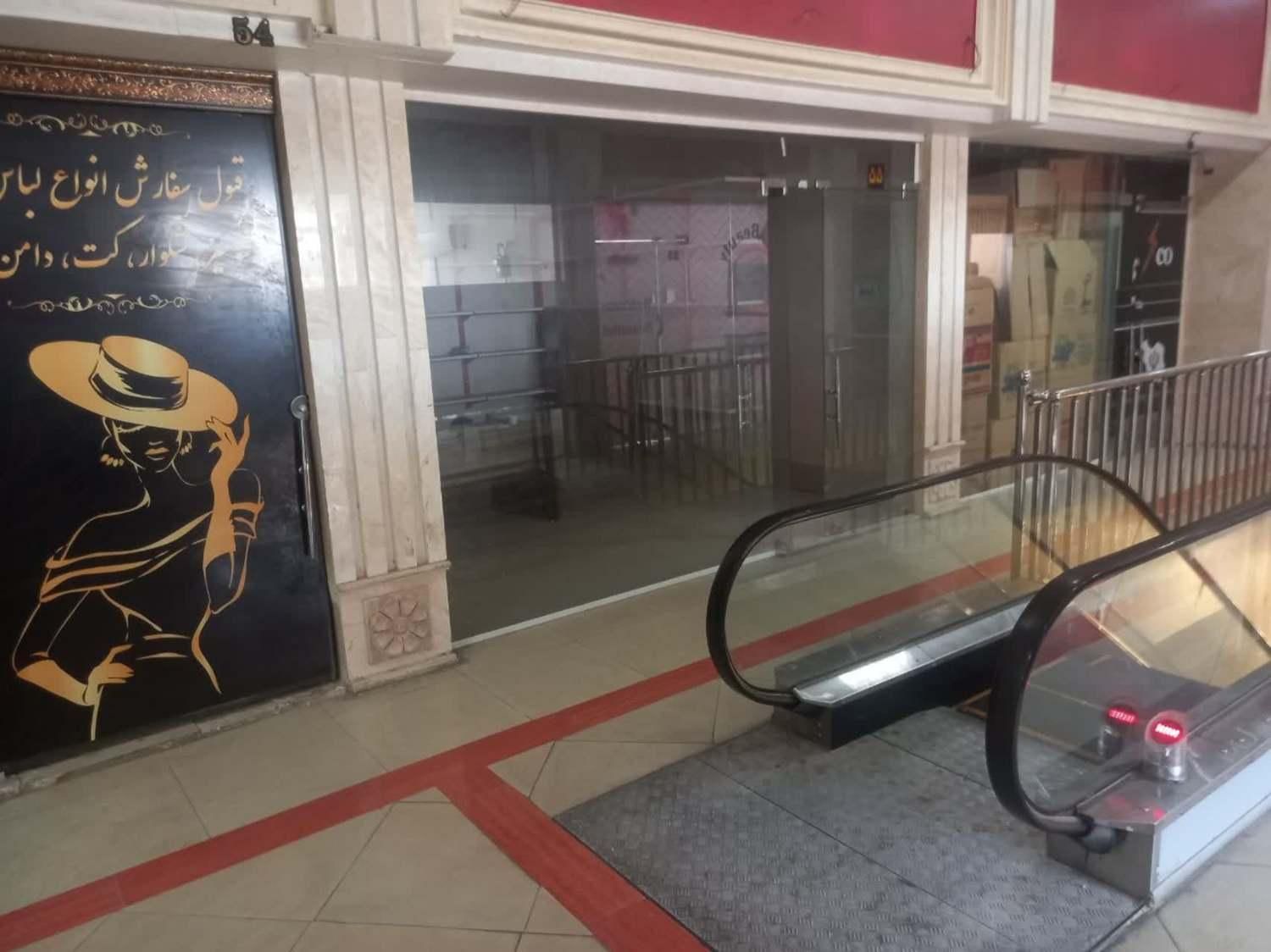 اجاره مغازه 22متری واوان پاساژ صدرا|اجارهٔ مغازه و غرفه|اسلام‌شهر, شهرک واوان|دیوار