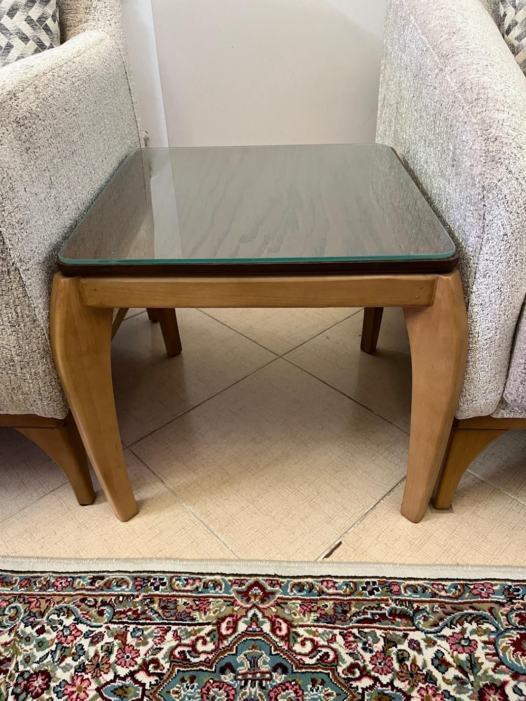 مبل ۱۱ نفره کاملا نو و شیک،۴عسلی و یک جلو مبلی|مبلمان خانگی و میز عسلی|سیرجان, |دیوار