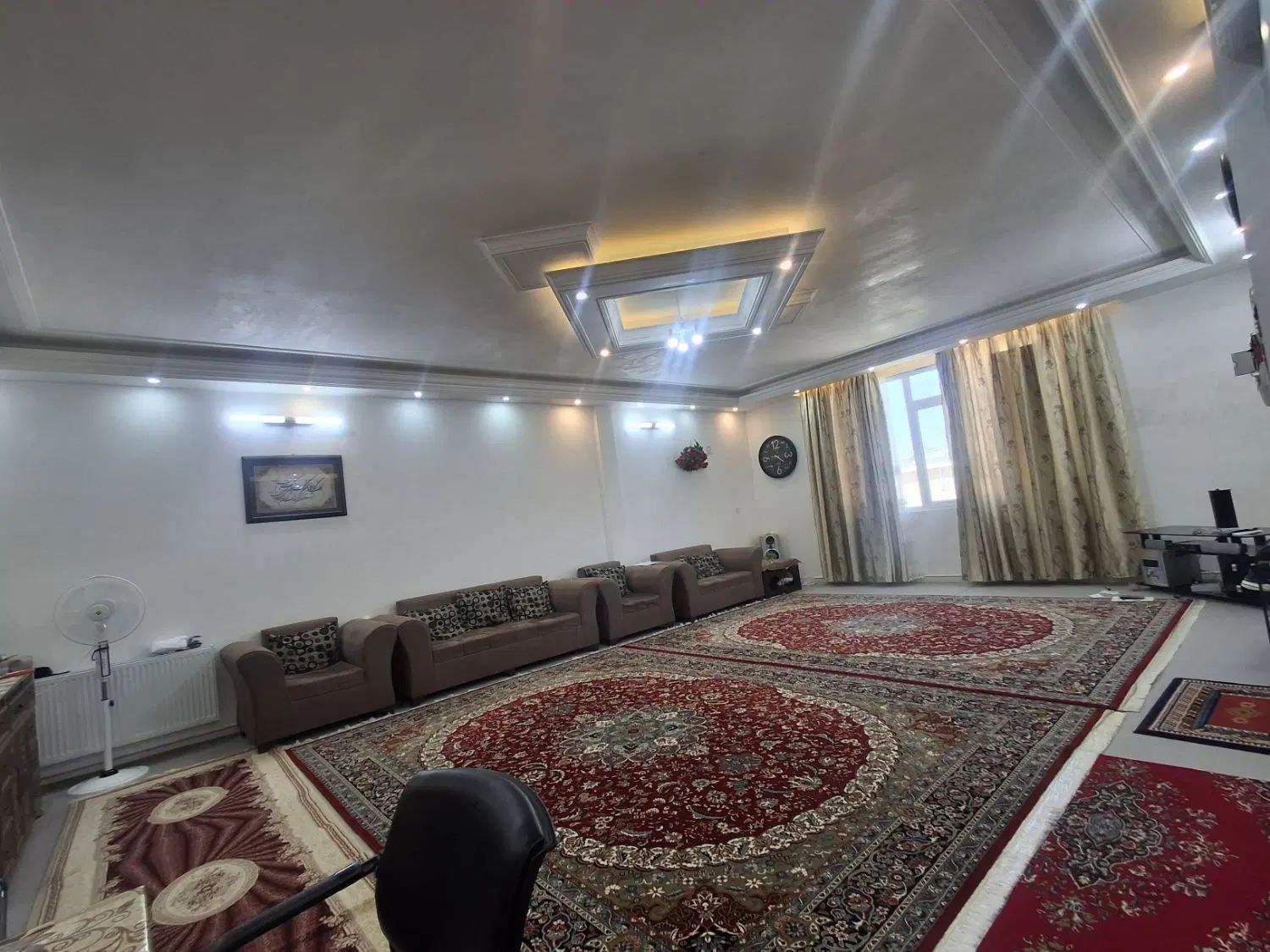 فاز ۶ اندیشه فول((کلا سه طبقه دو واحدی)) ۱۱۰ متر|فروش آپارتمان|بروجرد, |دیوار