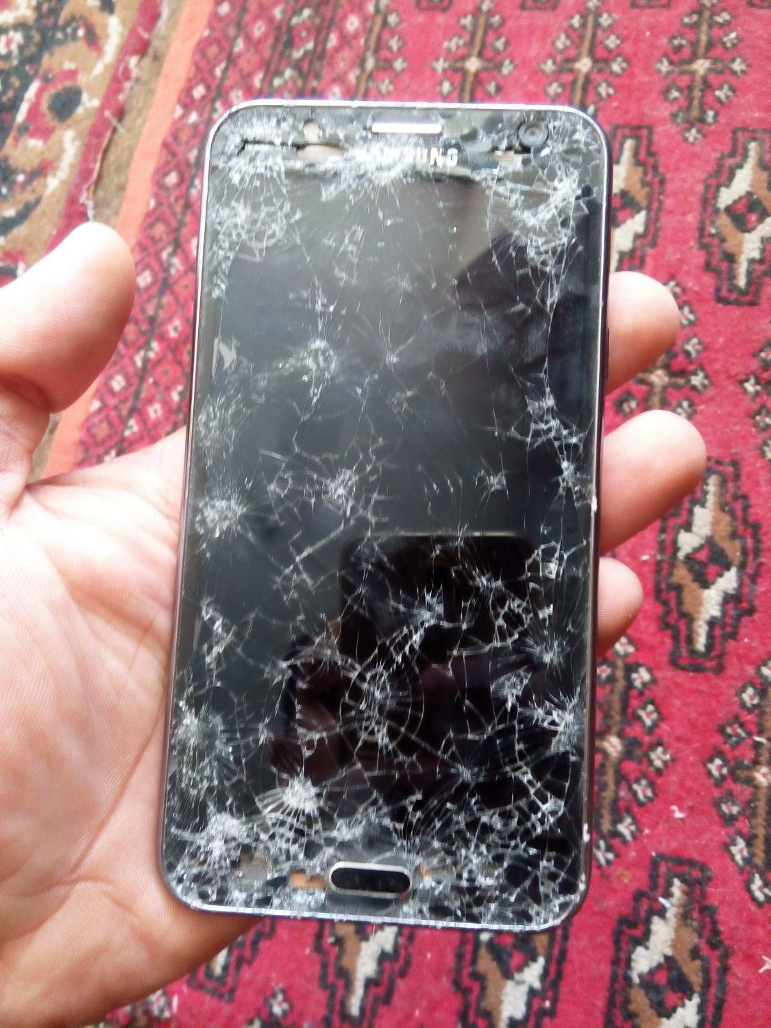 سامسونگ گلکسی J7 اوراقی فقط برا لوازم خوبه|موبایل|اصفهان, خانه اصفهان|دیوار