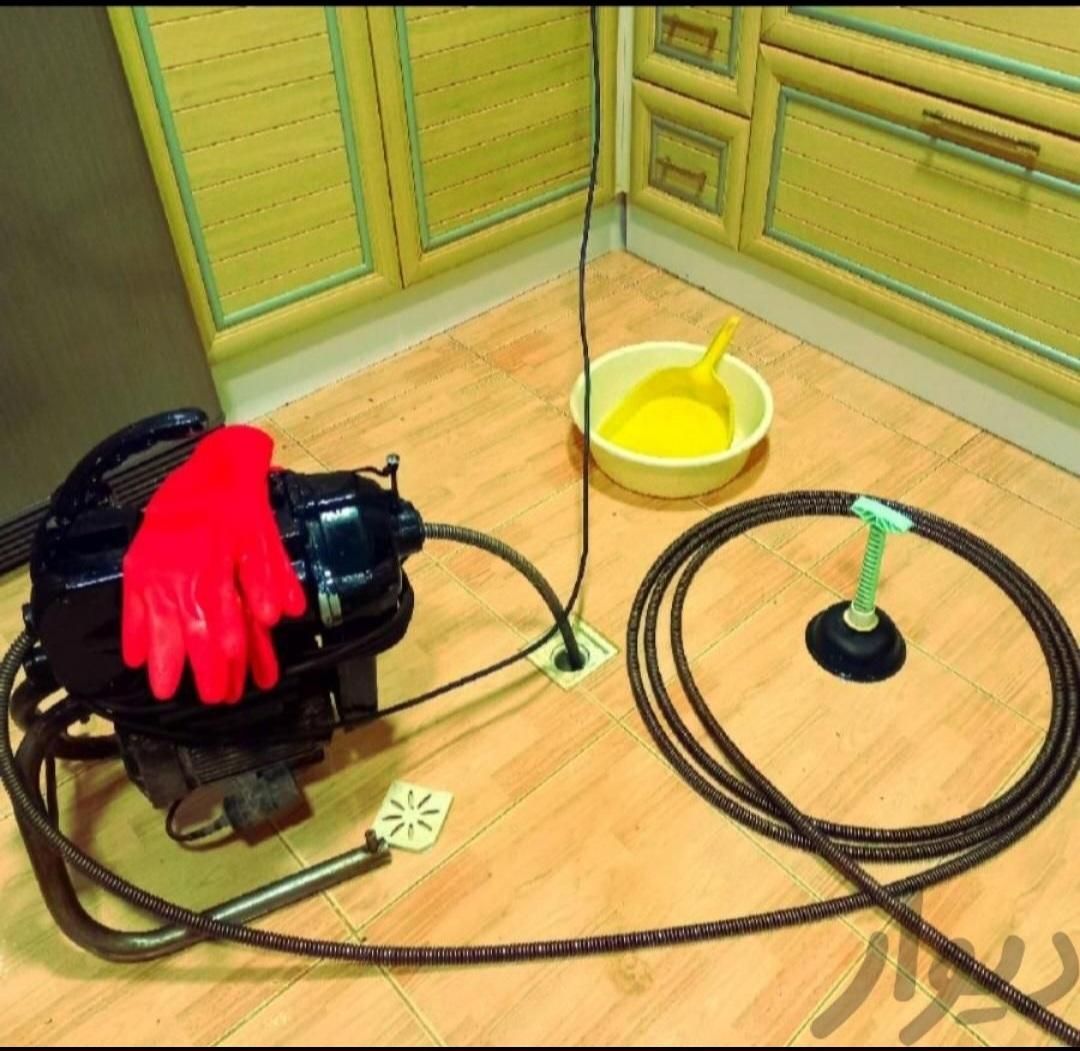 لوله بازکنی پروین جی لاله تالارزینبیه چمران کل شهر|خدمات پیشه و مهارت|اصفهان, لاله|دیوار