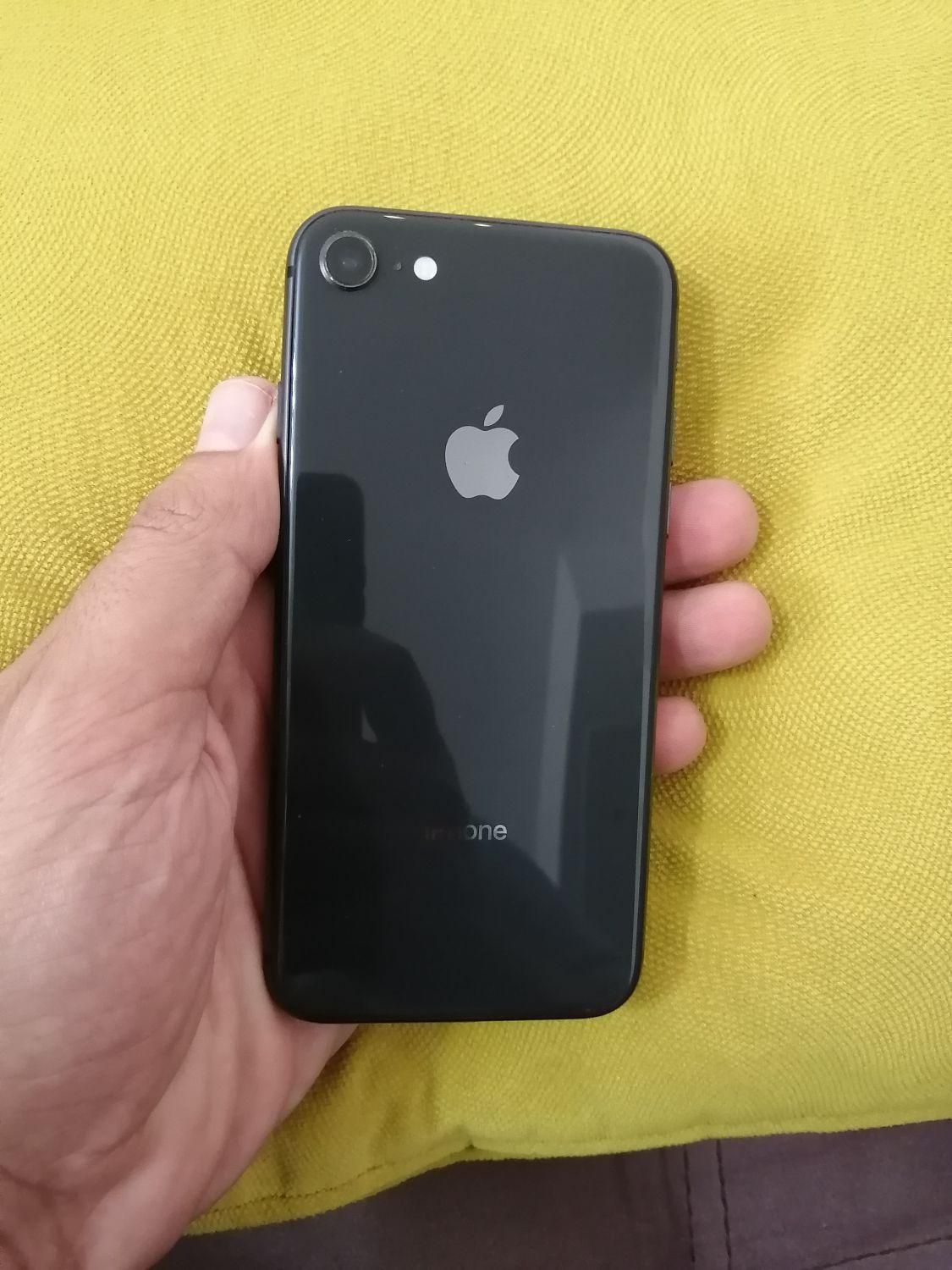 اپل iPhone 8 ۶۴ گیگابایت|موبایل|تهران, ولنجک|دیوار