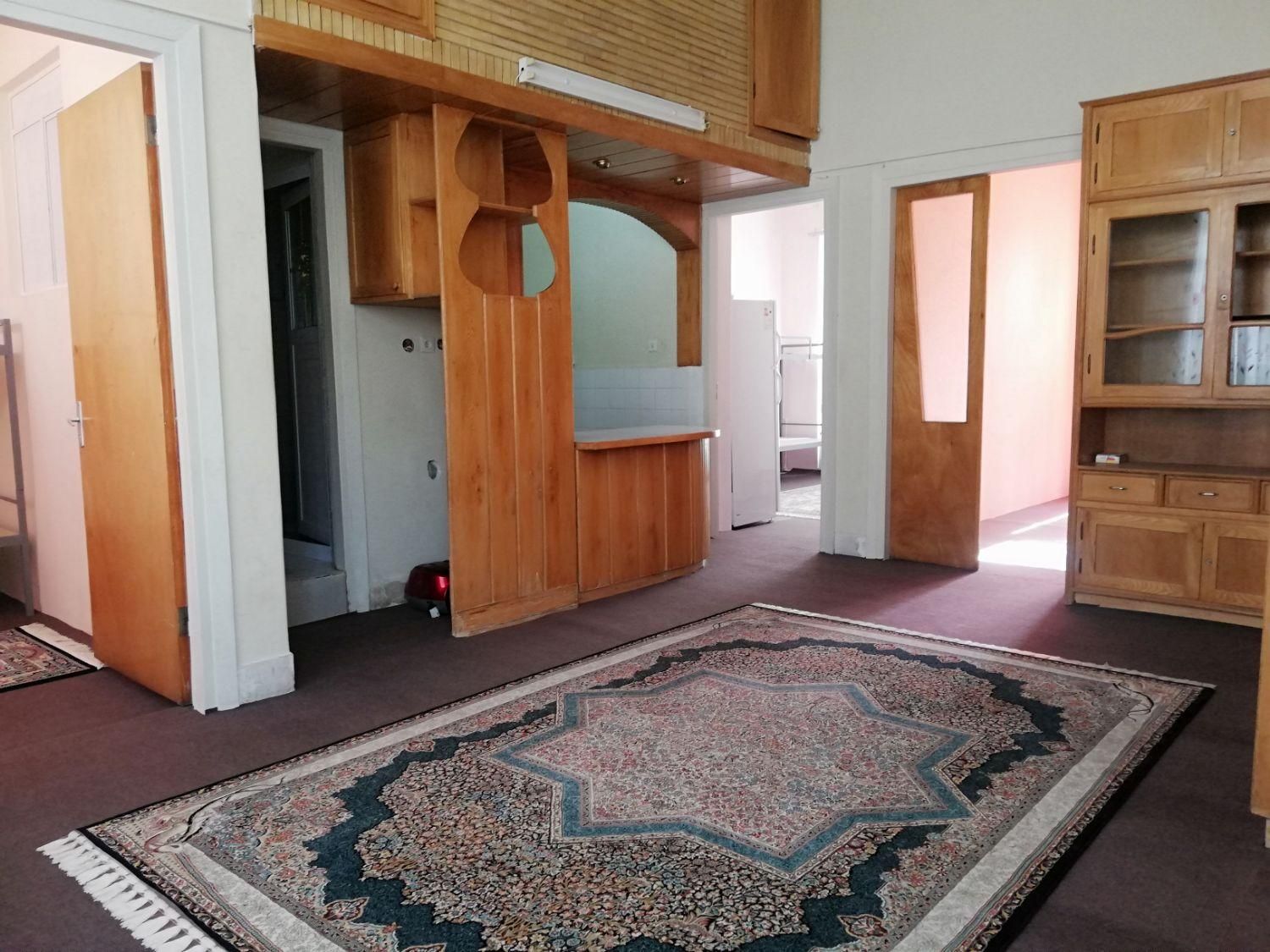 خوابگاه دخترانه سینما سعدی|اجارهٔ کوتاهمدت آپارتمان و سوئیت|شیراز, سینما سعدی|دیوار