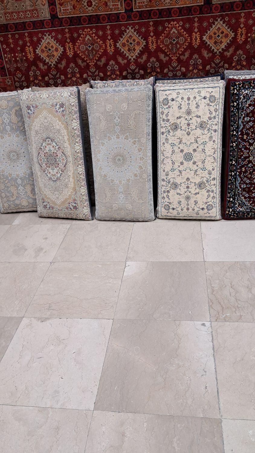 پشتی برجسته فرش مشهد اکرولیک ۱۲۰۰ شانه|پشتی|مشهد, امیر|دیوار