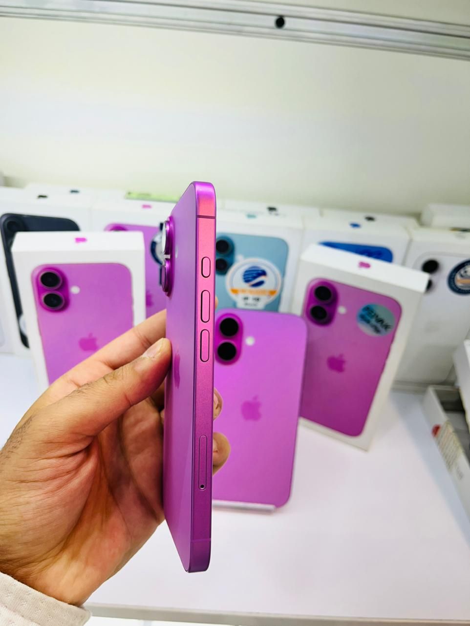 Iphone 16 normal 128 با ریجستر|موبایل|کرج, گوهردشت|دیوار