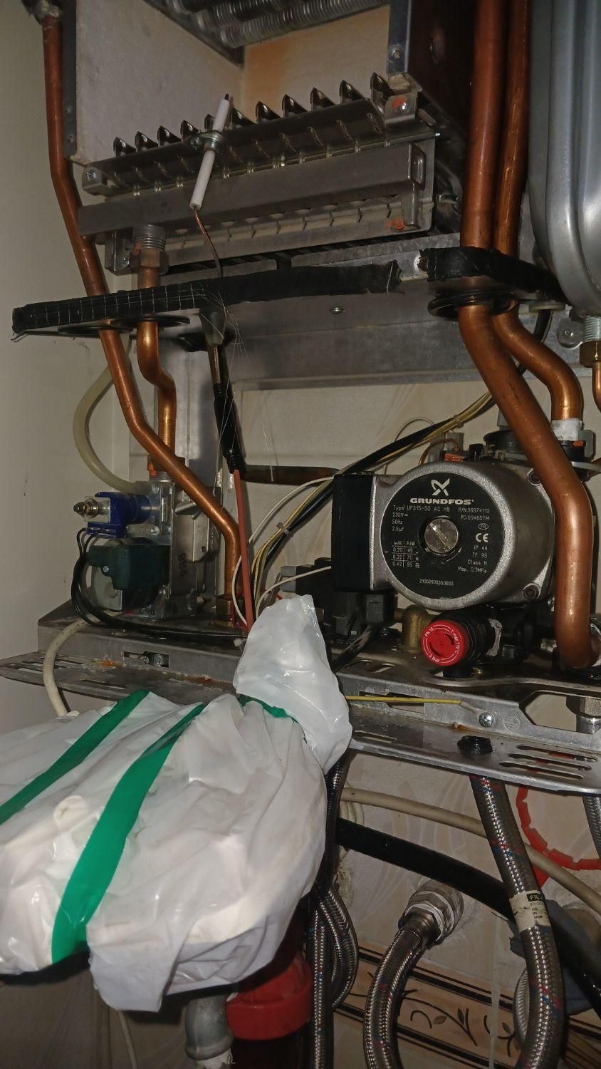 نصب و تعمیر ابگرمکن و پکیج دیواری شوفاژ|خدمات پیشه و مهارت|تهران, میرداماد|دیوار