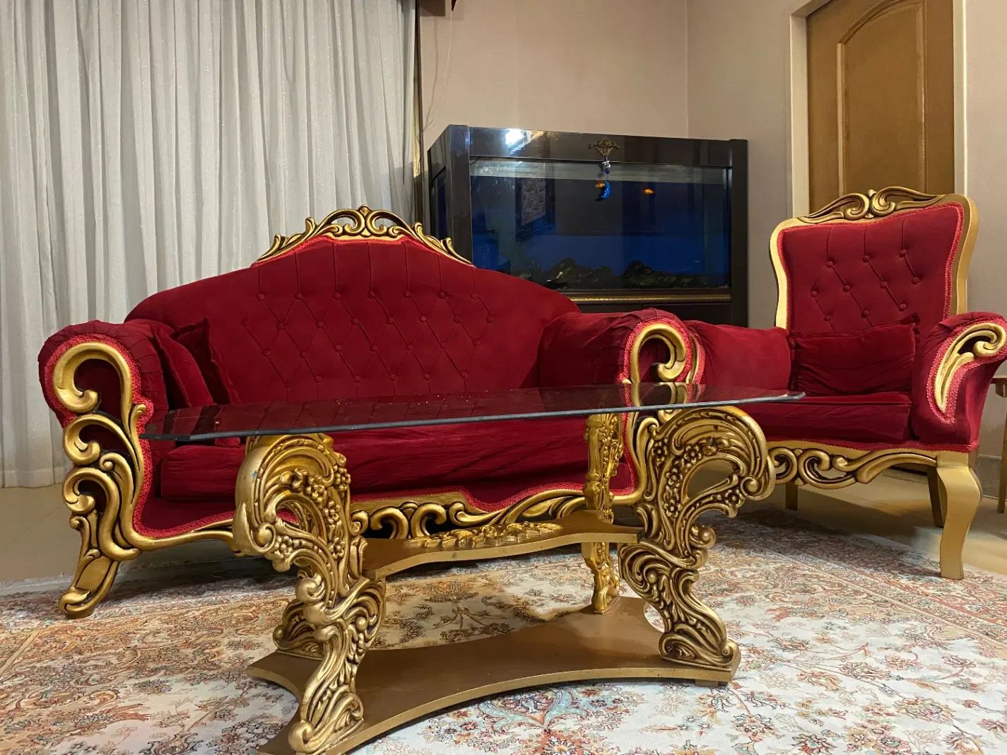 مبل خانگی زیبا|مبلمان خانگی و میز عسلی|اصفهان, باغ زیار|دیوار
