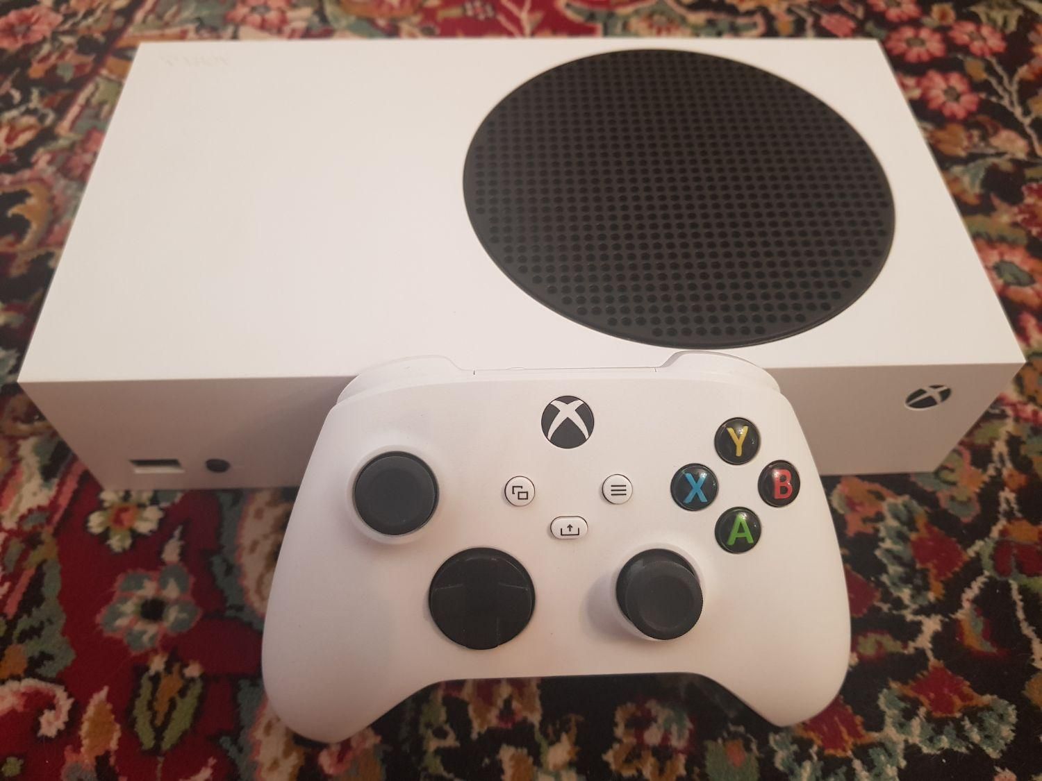 Xbox series s|کنسول، بازی ویدئویی و آنلاین|مشهد, دانشجو|دیوار