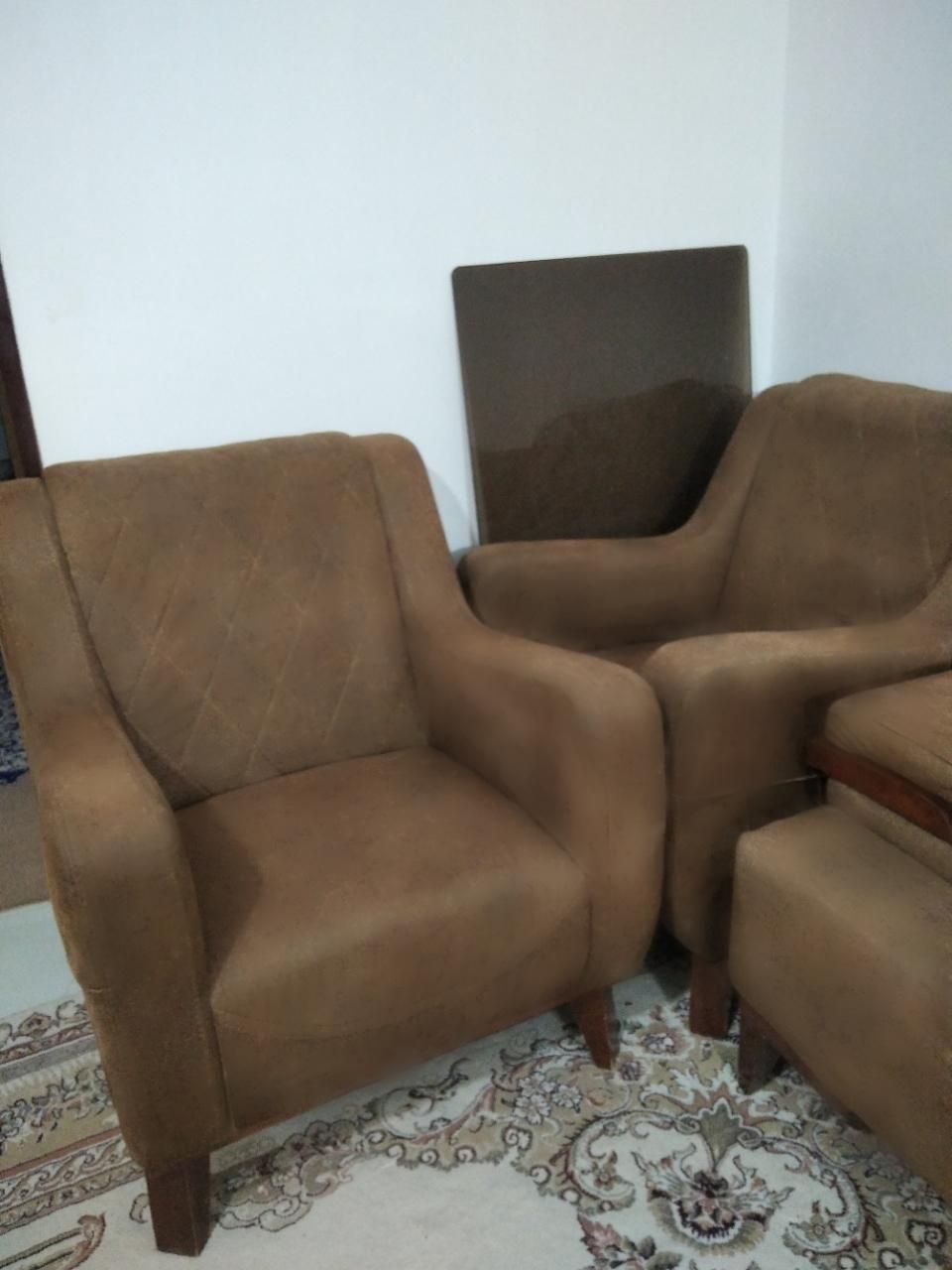 مبلمان کارکرده / در حد نو/دست دو /راحتی/میز|مبلمان خانگی و میز عسلی|بجنورد, |دیوار