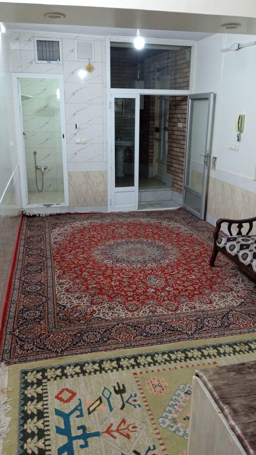 سوییت دارای یک اتاق خواب و حمام و آشپزخانه وسرویس|اجارهٔ کوتاه‌مدت آپارتمان و سوئیت|اصفهان, ستار|دیوار