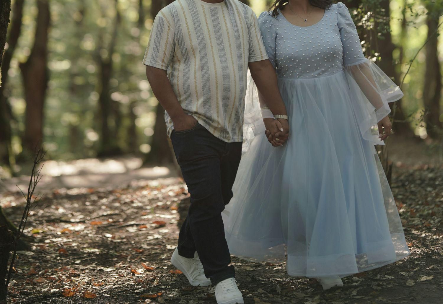 پیراهن فرمالیته|لباس|رشت, دروازه لاکان|دیوار