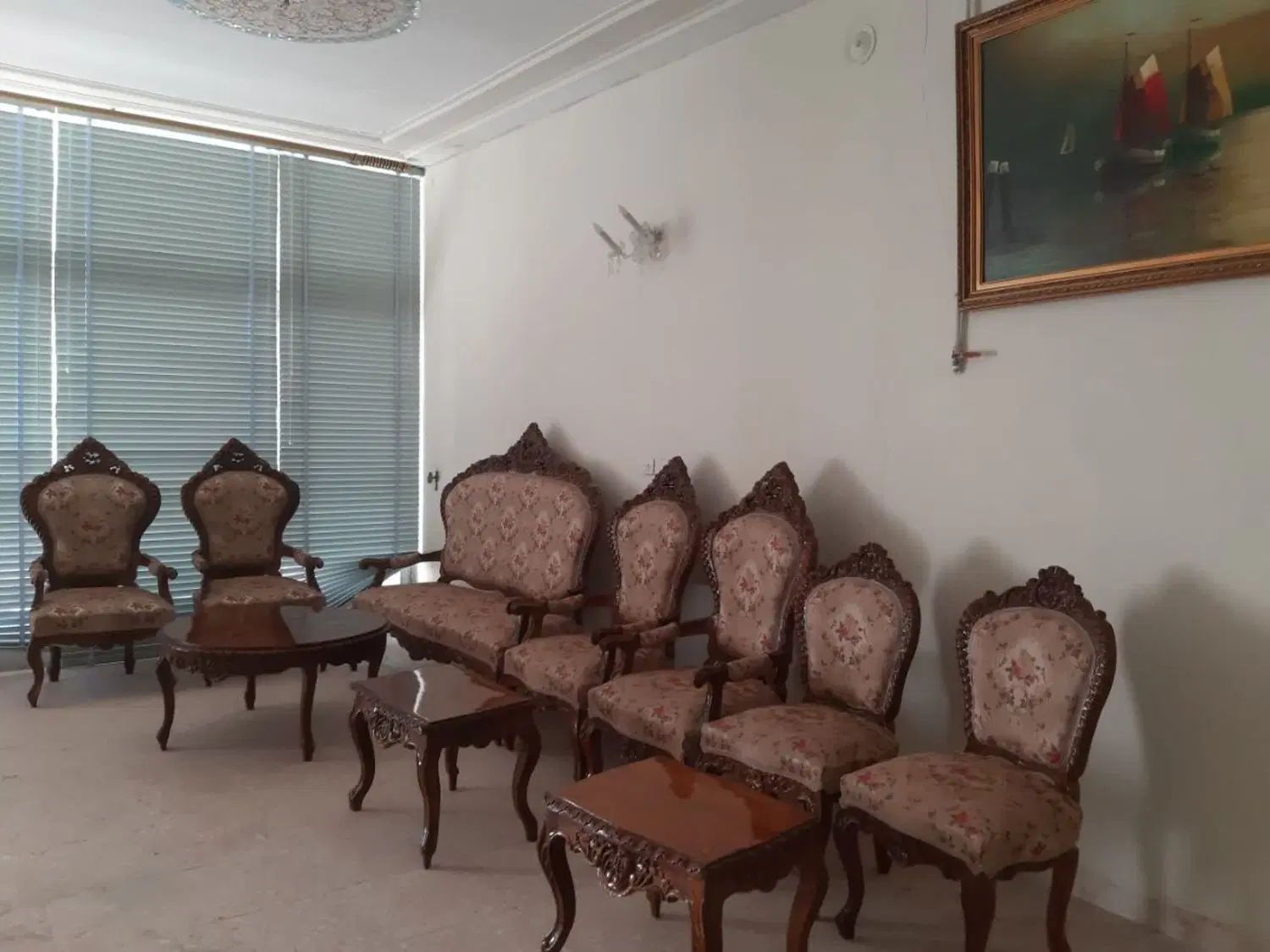 مبل۹نفره تمیز|مبلمان خانگی و میز عسلی|اصفهان, خواجو|دیوار