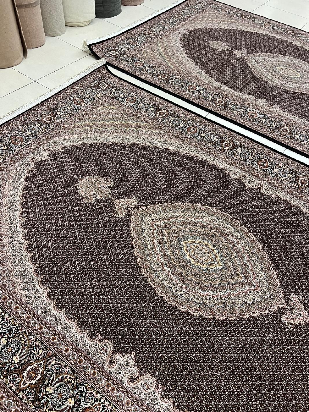 فرش ماشینی 700 شانه طرح ماهی درجه یک|فرش|تبریز, |دیوار