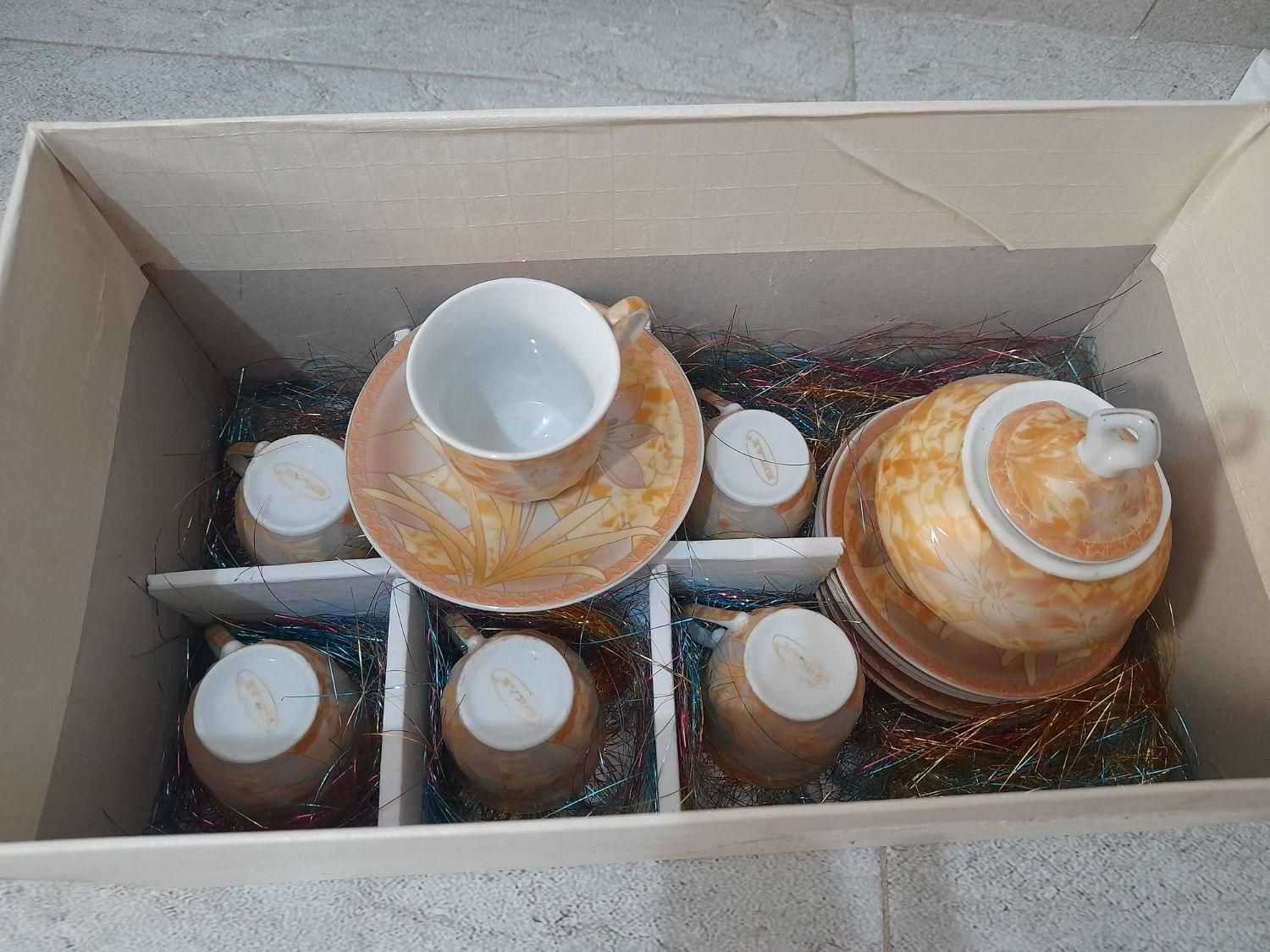 قهوه خوری|ظروف سرو و پذیرایی|لاهیجان, لیالستان|دیوار