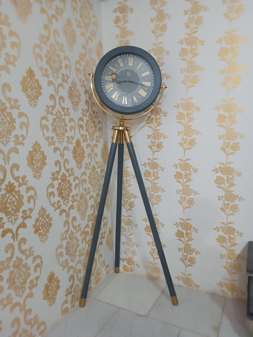 ساعت ایستاده|ساعت دیواری و تزئینی|آشخانه, |دیوار