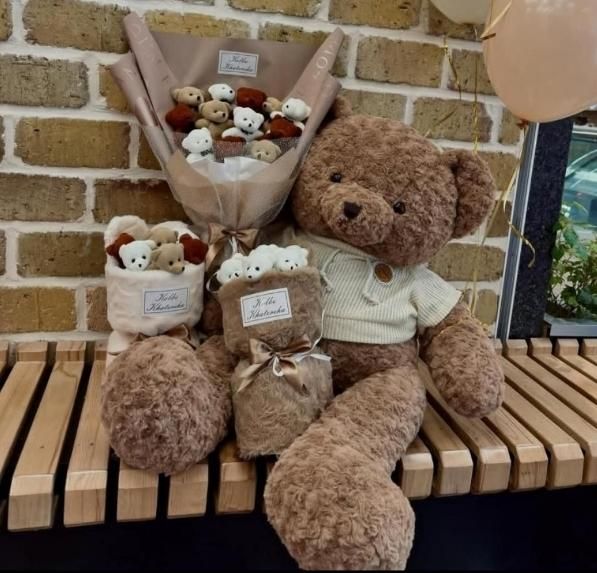 هدیه ای ماندگار برای همه مناسبتها،گل،خرس،بوکت|گل مصنوعی|شیراز, کوشک میدان|دیوار