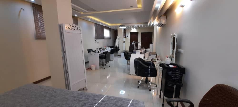 دفترکارمشرف ب پارک|فروش دفتر کار، اتاق اداری، مطب|اصفهان, برازنده|دیوار