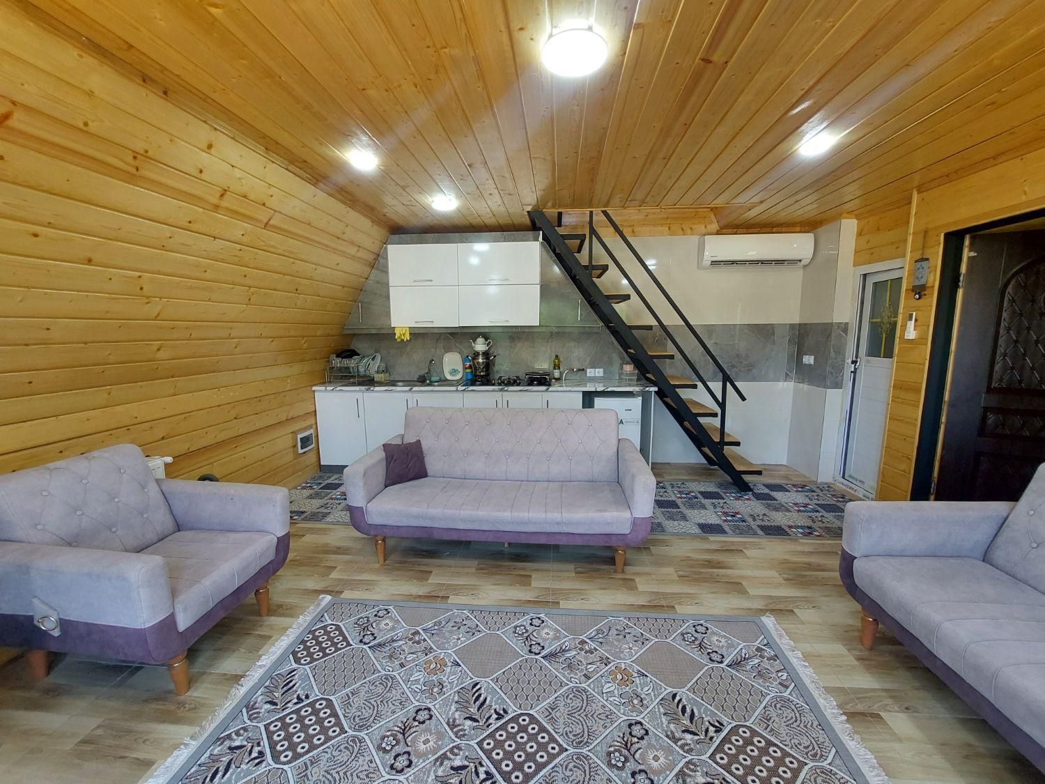 کلبه سوئیسی دو خواب دربستی|اجارهٔ کوتاهمدت ویلا و باغ|ماسال, |دیوار