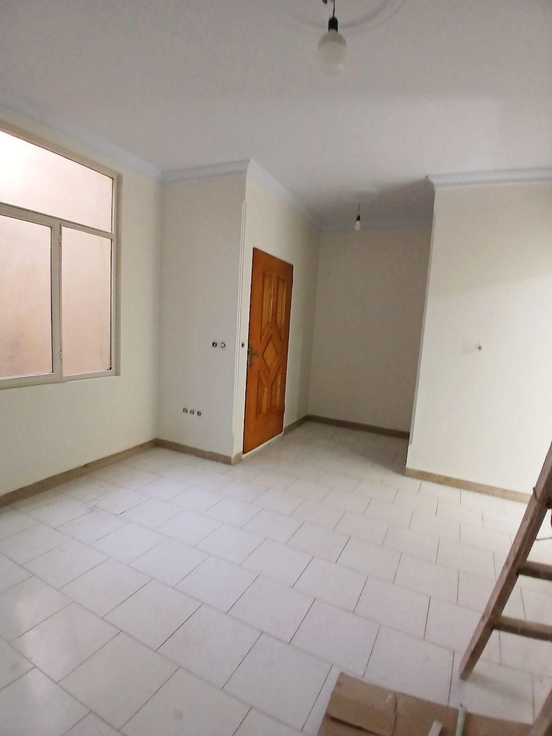 ۵۰مترباپارکینگ طبقه اول رودکی بوستان سعدی برخیابان|فروش آپارتمان|تهران, سلسبیل|دیوار
