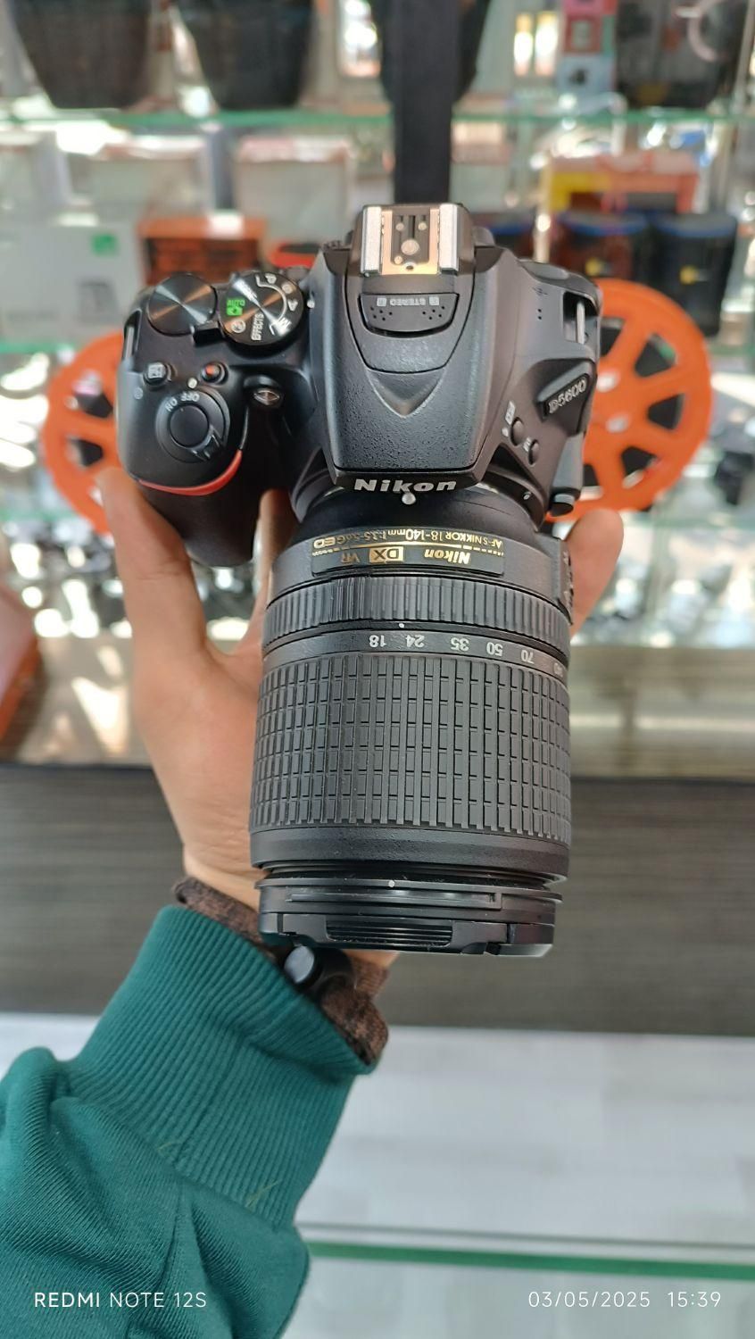 Nikon 5600 lens 18-140|دوربین عکاسی و فیلم‌برداری|تهران, فردوسی|دیوار