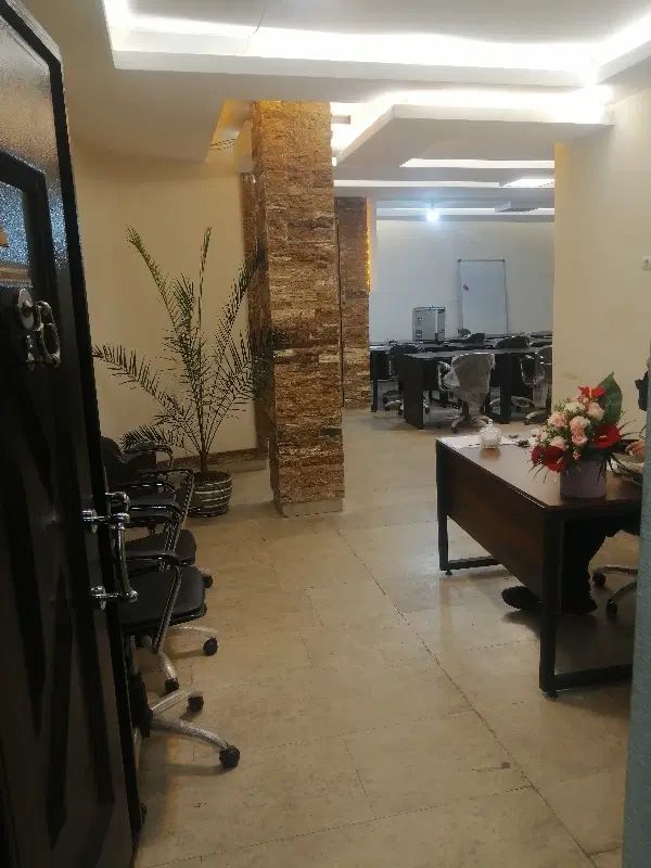 اجاره کلاس های درسی آموزشی شیک در میدان ساعت تبریز|اجارهٔ کوتاه‌مدت دفتر کار و فضای آموزشی|تبریز, |دیوار