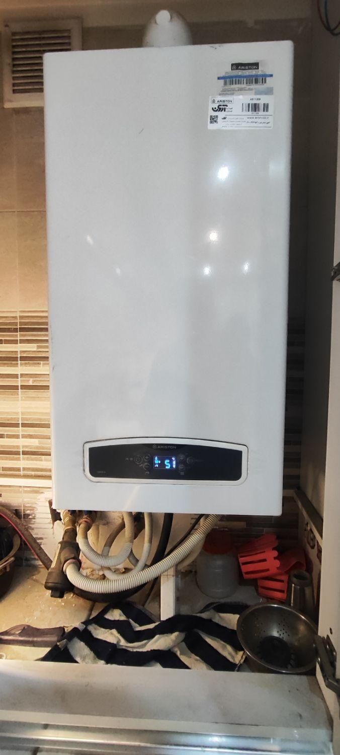 نصب پکیج رادیاتور و شیرآلات و تعمیر پکیج|آبگرمکن، پکیج، شوفاژ|تبریز, |دیوار