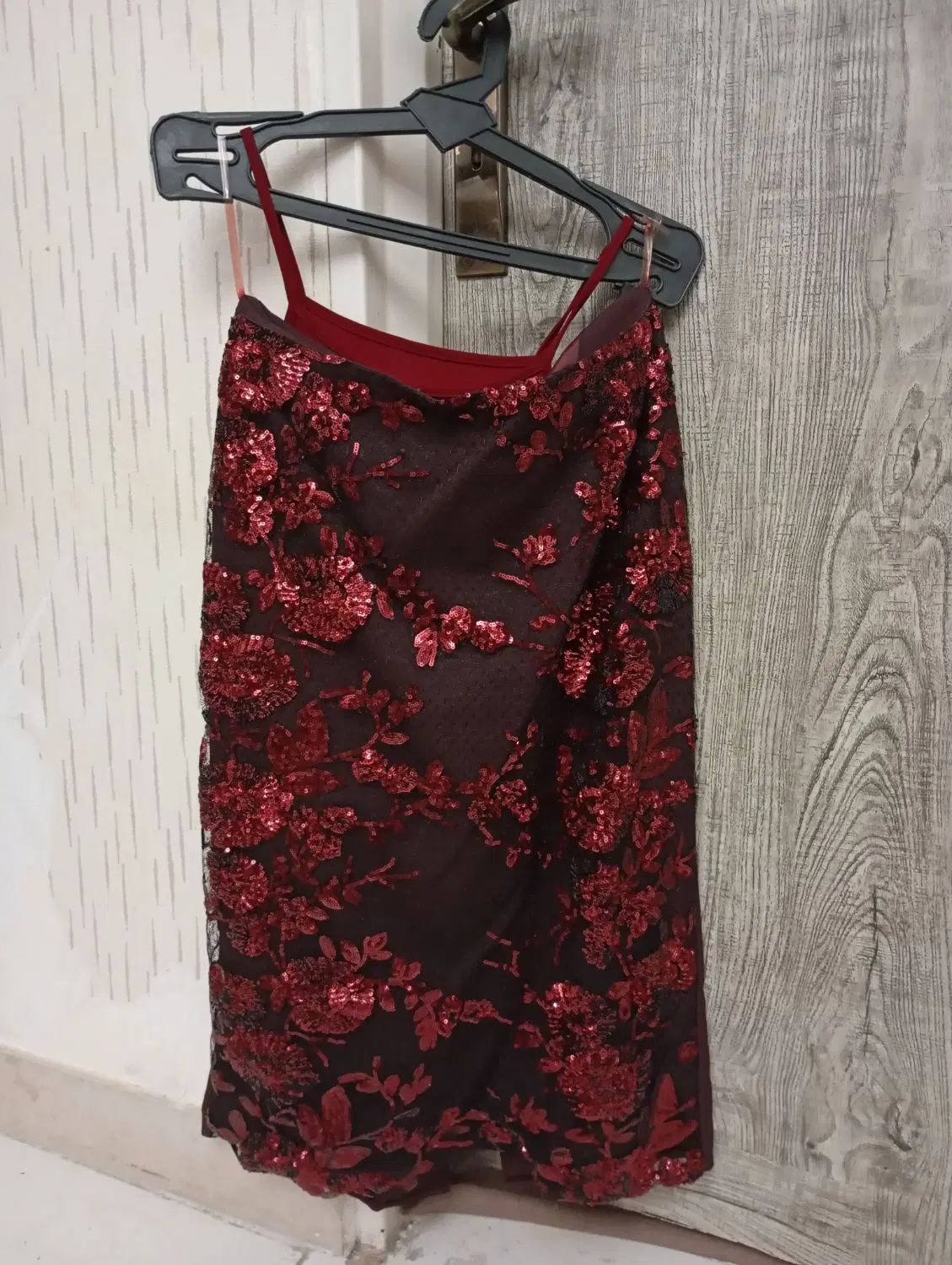 لباس مجلسی|لباس|کرج, کرج نو|دیوار
