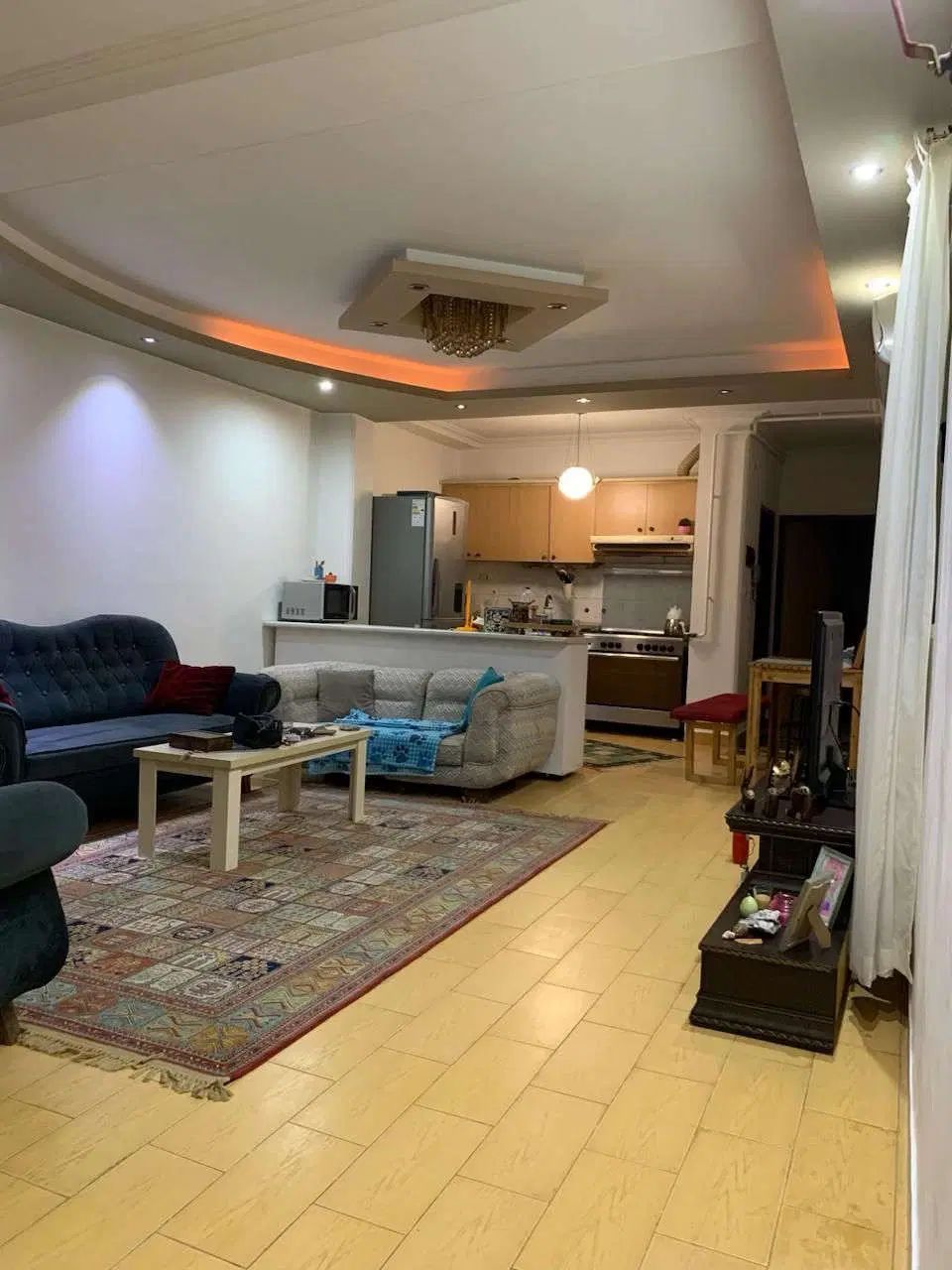 ۷۵متر/ ۲خواب/ چهارراه گلسار/ پارکینگ اختصاصی|فروش آپارتمان|رشت, گلسار|دیوار