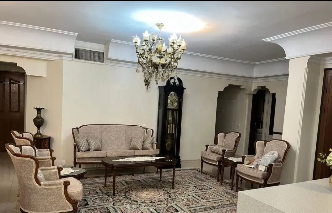 ریحانی جنوبی* ۱۳۵متر، تک واحد، سالن L ، نور جنوب|فروش آپارتمان|تهران, شمس‌آباد|دیوار