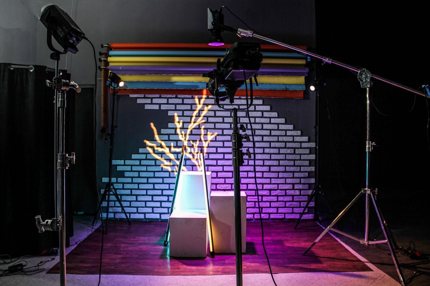 اجاره استودیو وایت باکس و بلک باکس رنتال تجهیزات|اجارهٔ کوتاهمدت دفتر کار و فضای آموزشی|تهران, شهرک طالقانی|دیوار