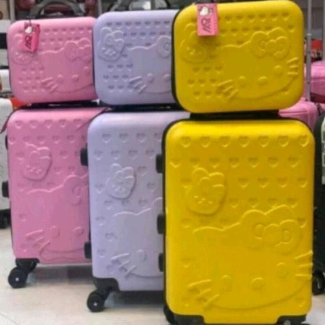 چمدان دو تیکه طرح کیتی|کیف، کفش، کمربند|ری, دولتآباد|دیوار