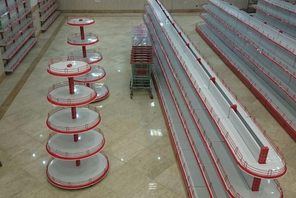 تعدادی قفسه دارم مدل فروشگاهی و فلزی|فروشگاه و مغازه|قم, پردیسان|دیوار