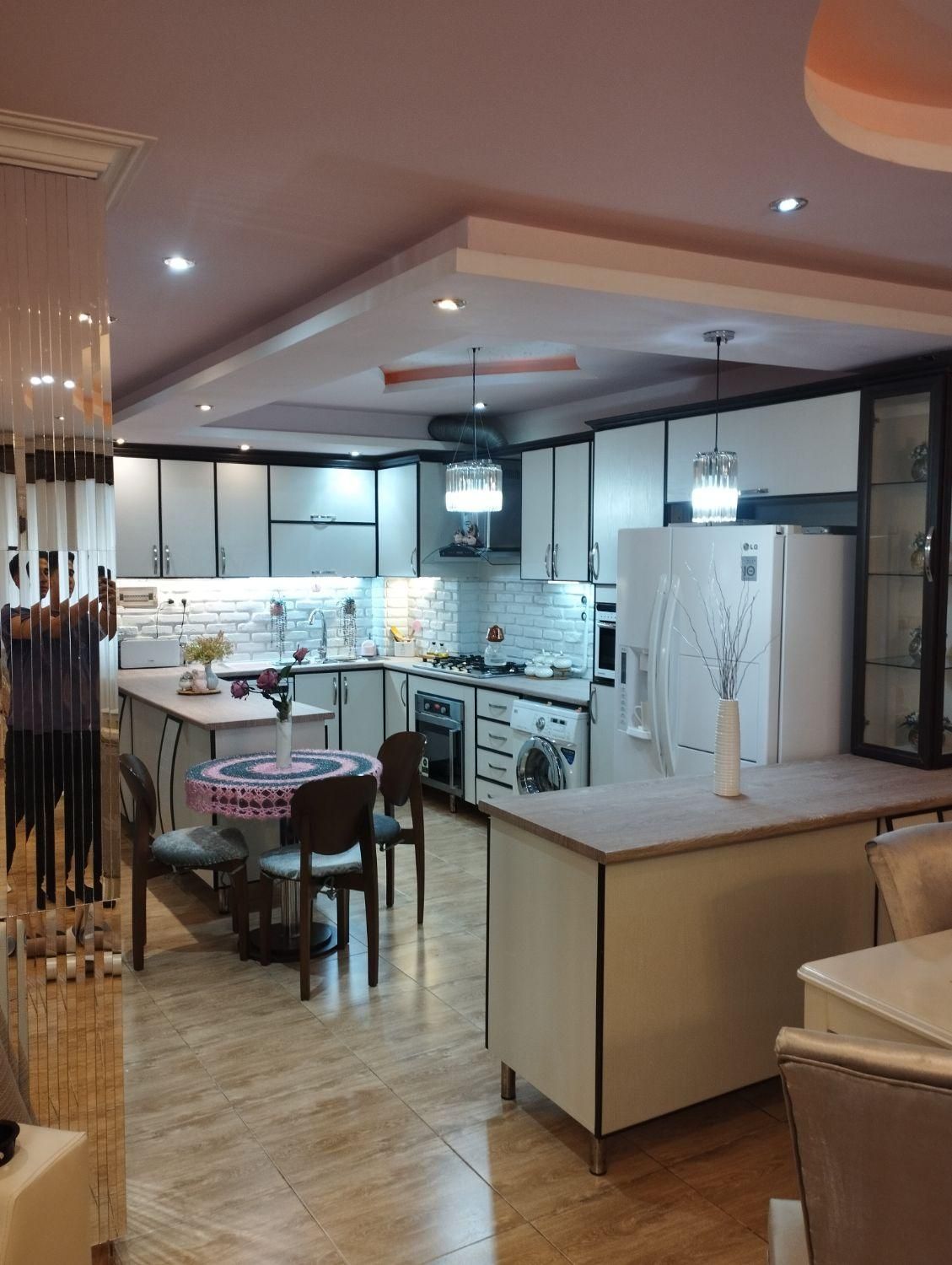 نصاب برچسب کابینت|خدمات پیشه و مهارت|رشت, توشیبا|دیوار