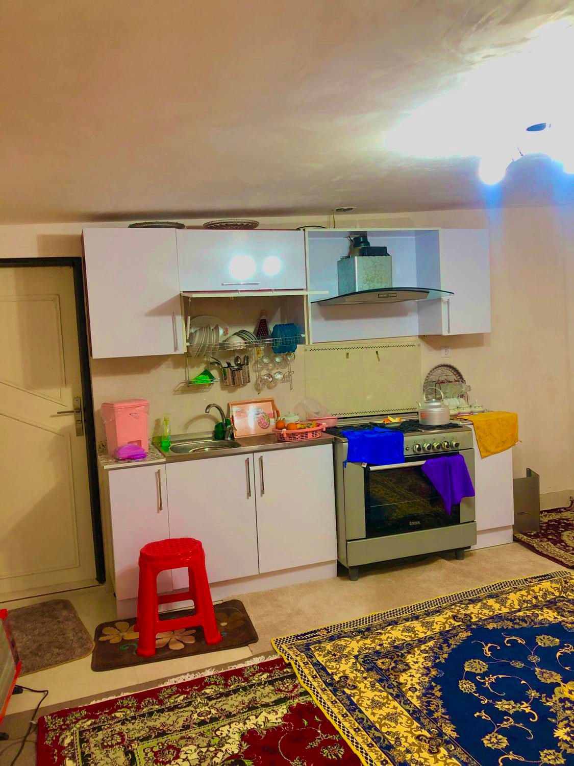 *سوییت نوساز/ وشیک/تمیز در دل طبیعت/پارکینگ دار|اجارهٔ کوتاه‌مدت آپارتمان و سوئیت|رضوانشهر, |دیوار