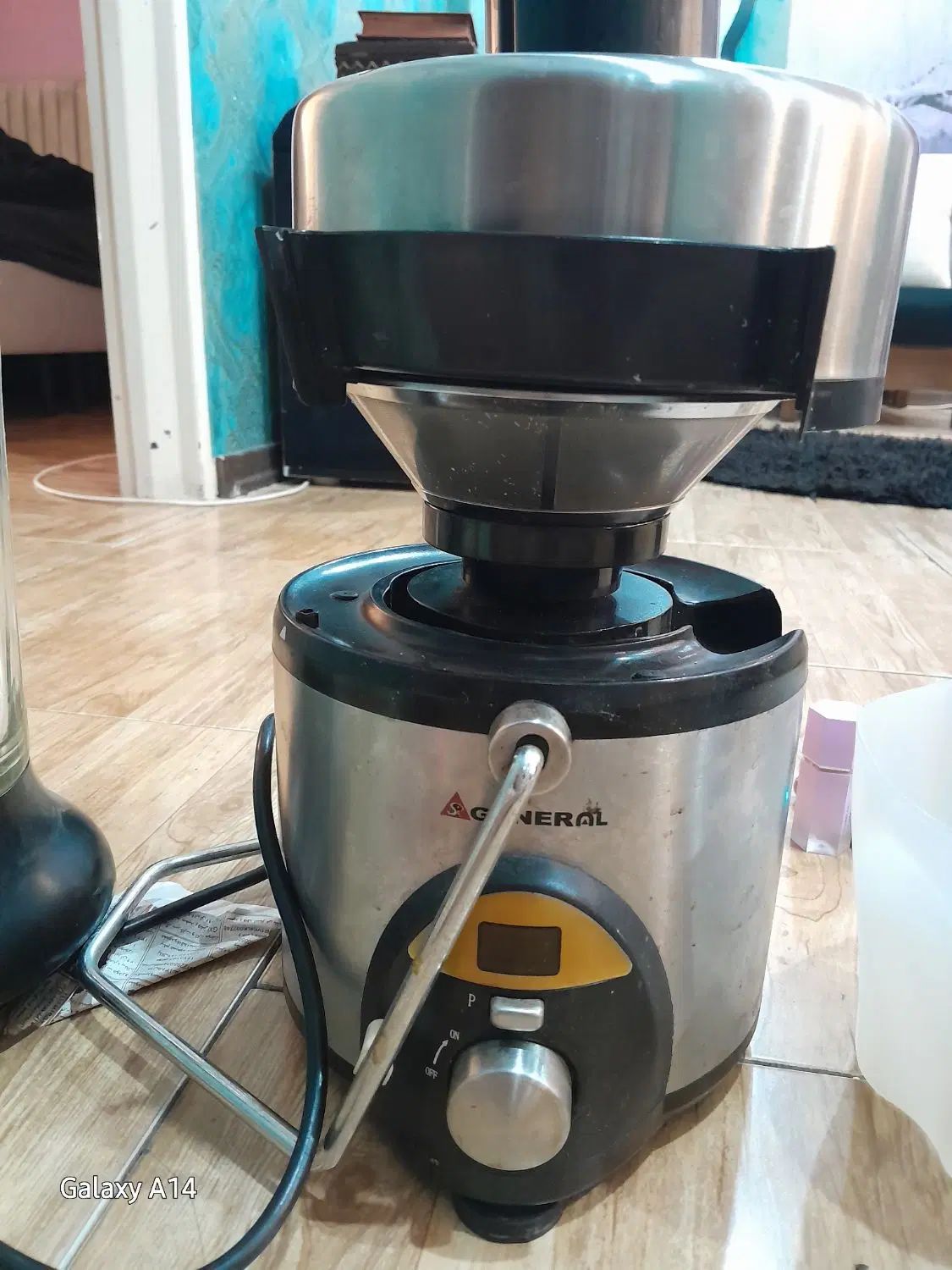 میکسر و اب هویچ گیر جنرال|آبمیوه‌گیر و آب‌مرکبات‌گیر|کرج, محمود آباد|دیوار
