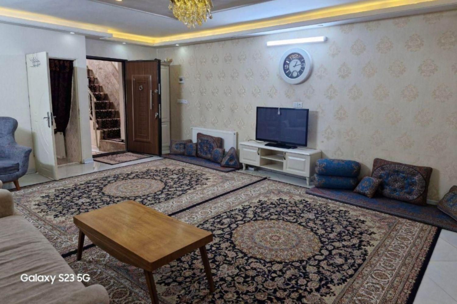 اجاره آپارتمان لوکس 100 متری همکف 17 شهریور|اجارهٔ کوتاه‌مدت آپارتمان و سوئیت|مشهد, هفده شهریور|دیوار