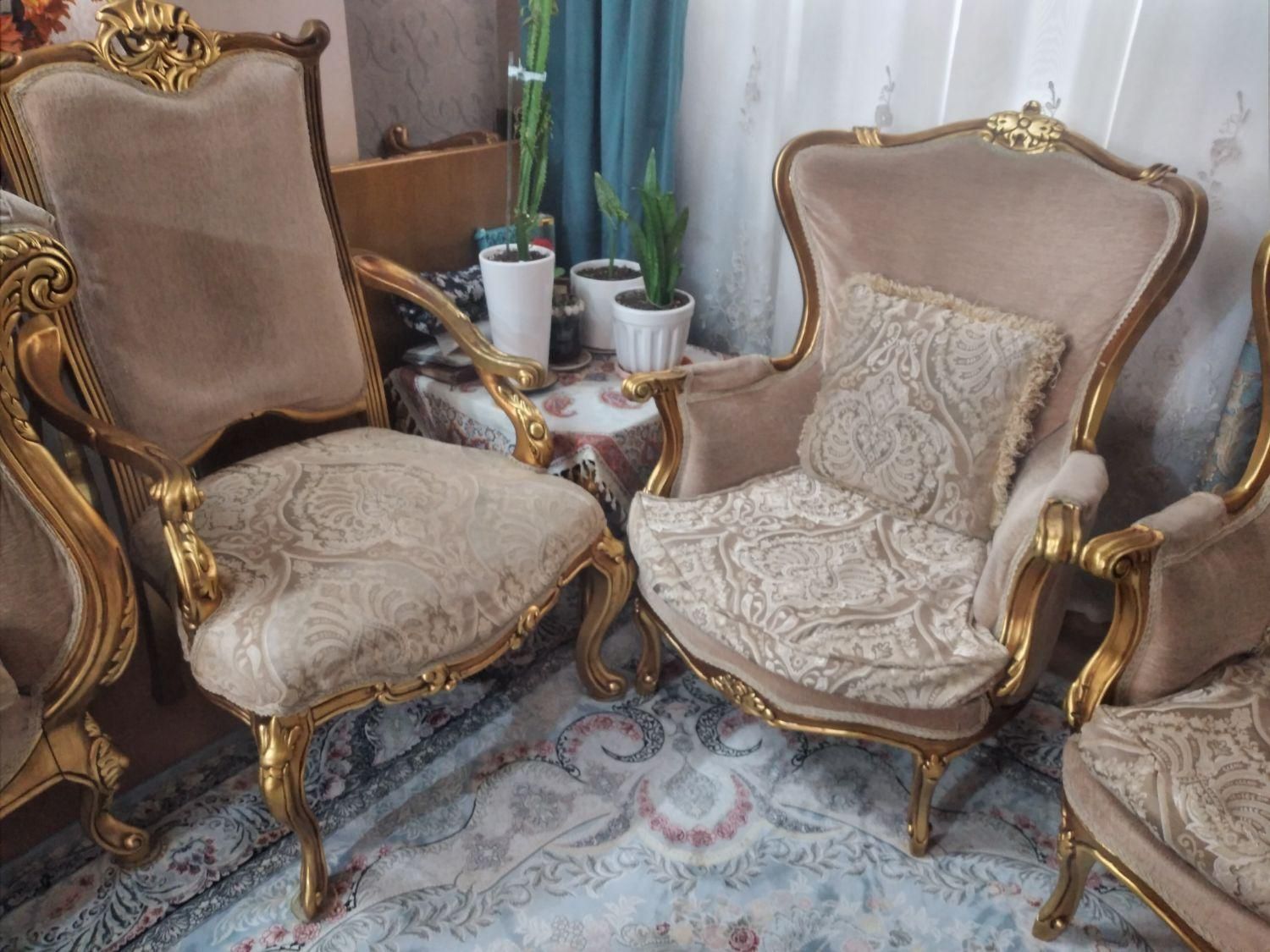 سلام مبل استیل راحتی ۷ نفره با میز وسط شیشه ۱۰ میل|مبلمان خانگی و میز عسلی|ری, شهید غیوری (ابن باویه)|دیوار