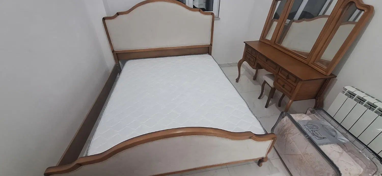 تشک نو|تخت و سرویس خواب|رشت, عینک|دیوار