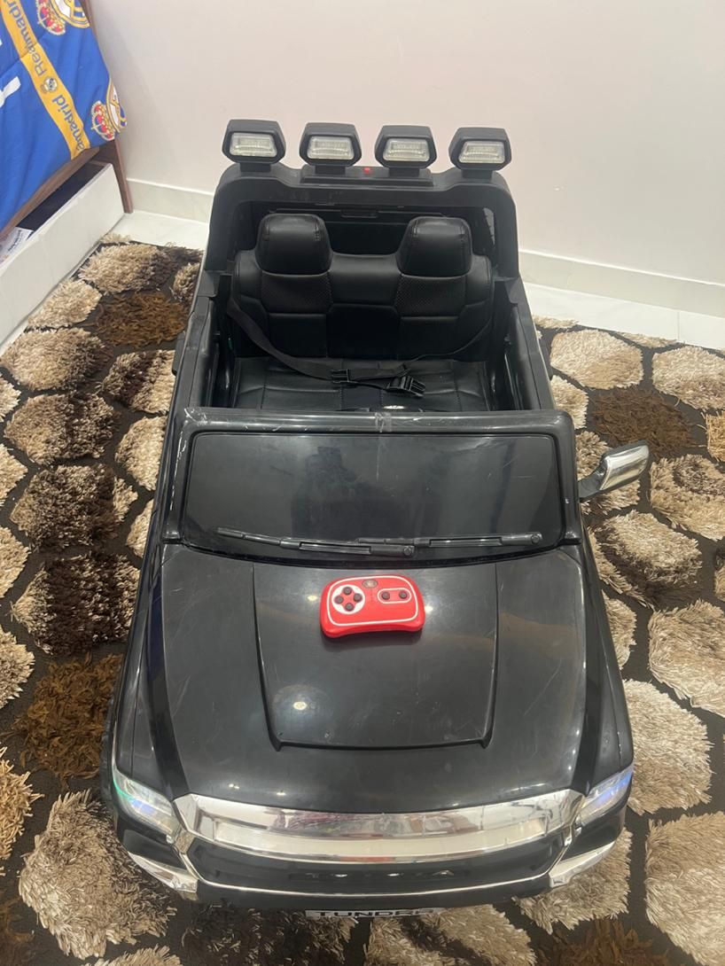 ماشین شارژی تویوتا|اسباب و اثاث بچه|تبریز, |دیوار