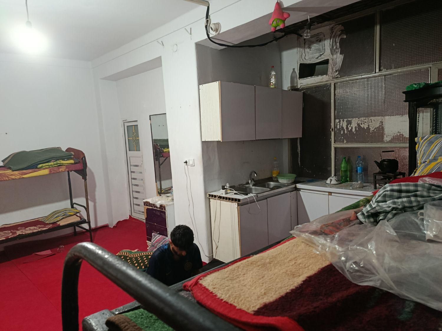 خوابگاه آقایان تردد آزاد شبی 100|اجارهٔ کوتاه‌مدت آپارتمان و سوئیت|تهران, دستغیب|دیوار