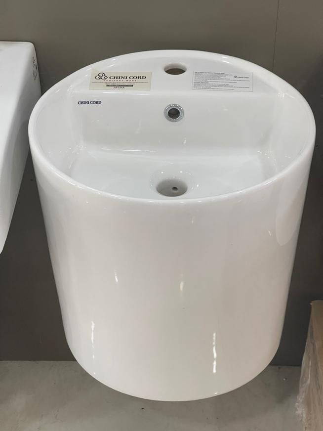 روشویی دیواری(چینی کُرد)|لوازم سرویس بهداشتی|سقز, |دیوار