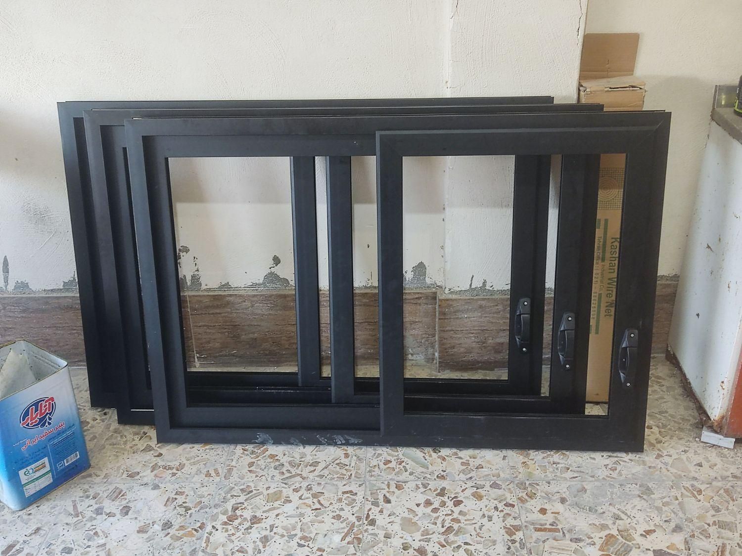 ساخت درب و پنجره آلومینیومی|خدمات پیشه و مهارت|شاهینشهر, گرگاب|دیوار