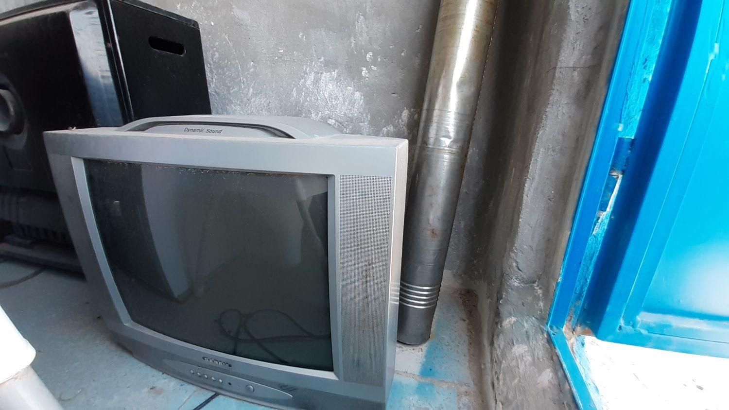 تلویزیون ۲۱ اینچ صنام|تلویزیون و پروژکتور|بروجرد, |دیوار