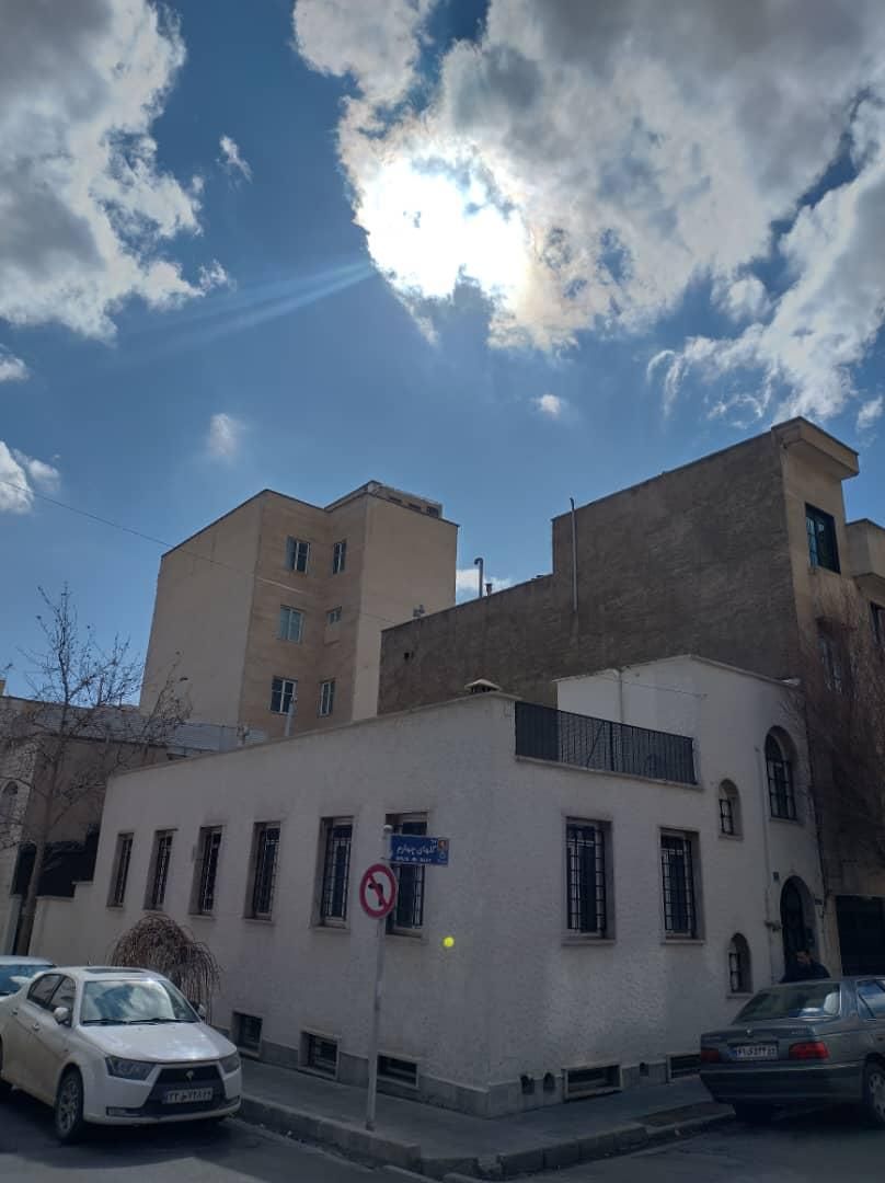 ۲۰۰ متر زمین ۲۵۰ متر بنا ، شهرک غرب|اجارهٔ دفتر کار، اتاق اداری، مطب|تهران, سپهر|دیوار