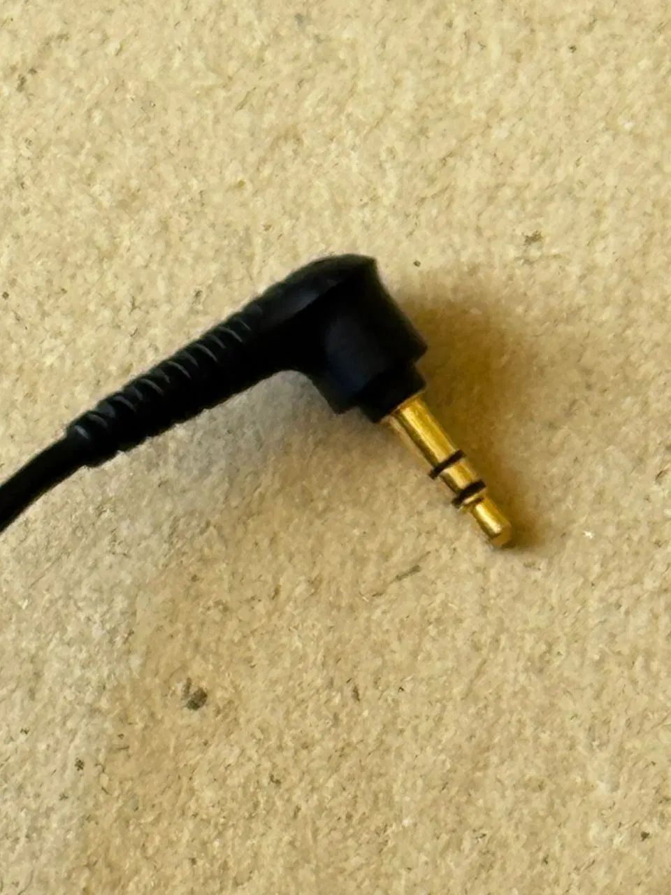 ایرفون مانیتورنیگ Shure SE215|لوازم جانبی موبایل و تبلت|تهران, اکباتان|دیوار