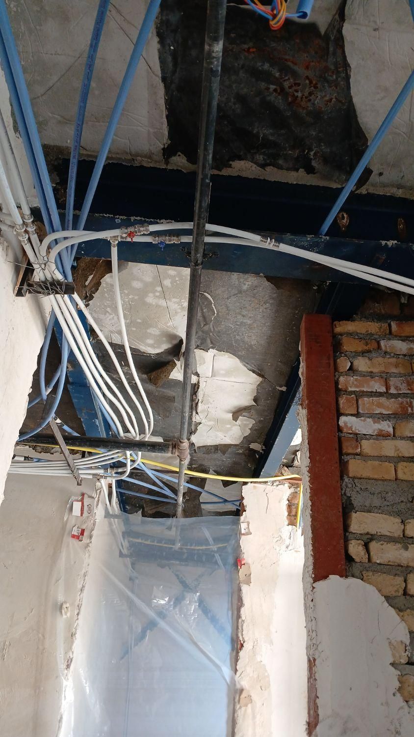 تعمیرات تاسیسات ساختمانی اب و برق پمپ وتانکر|خدمات پیشه و مهارت|آبسرد, |دیوار