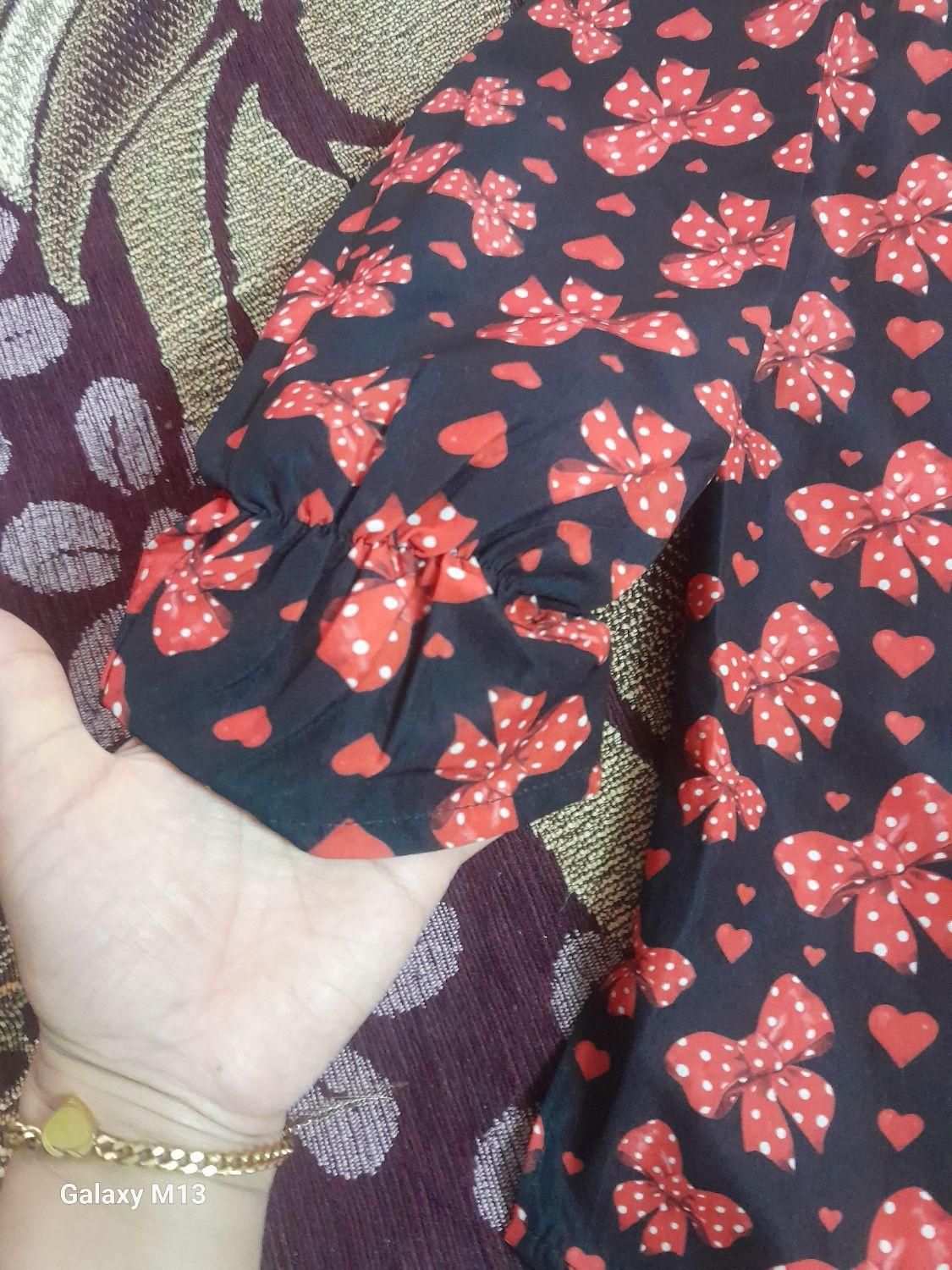 تعدادی شومیزنو شیک.|لباس|کاشان, درب اصفهان|دیوار