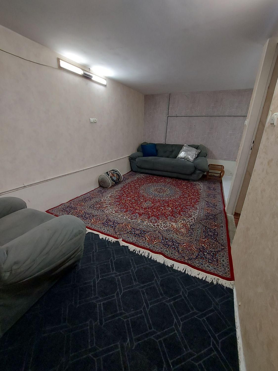 سوئیت مبله ۳۰ متری مستقل|اجارهٔ کوتاه‌مدت آپارتمان و سوئیت|شیراز, ترمینال باربری|دیوار